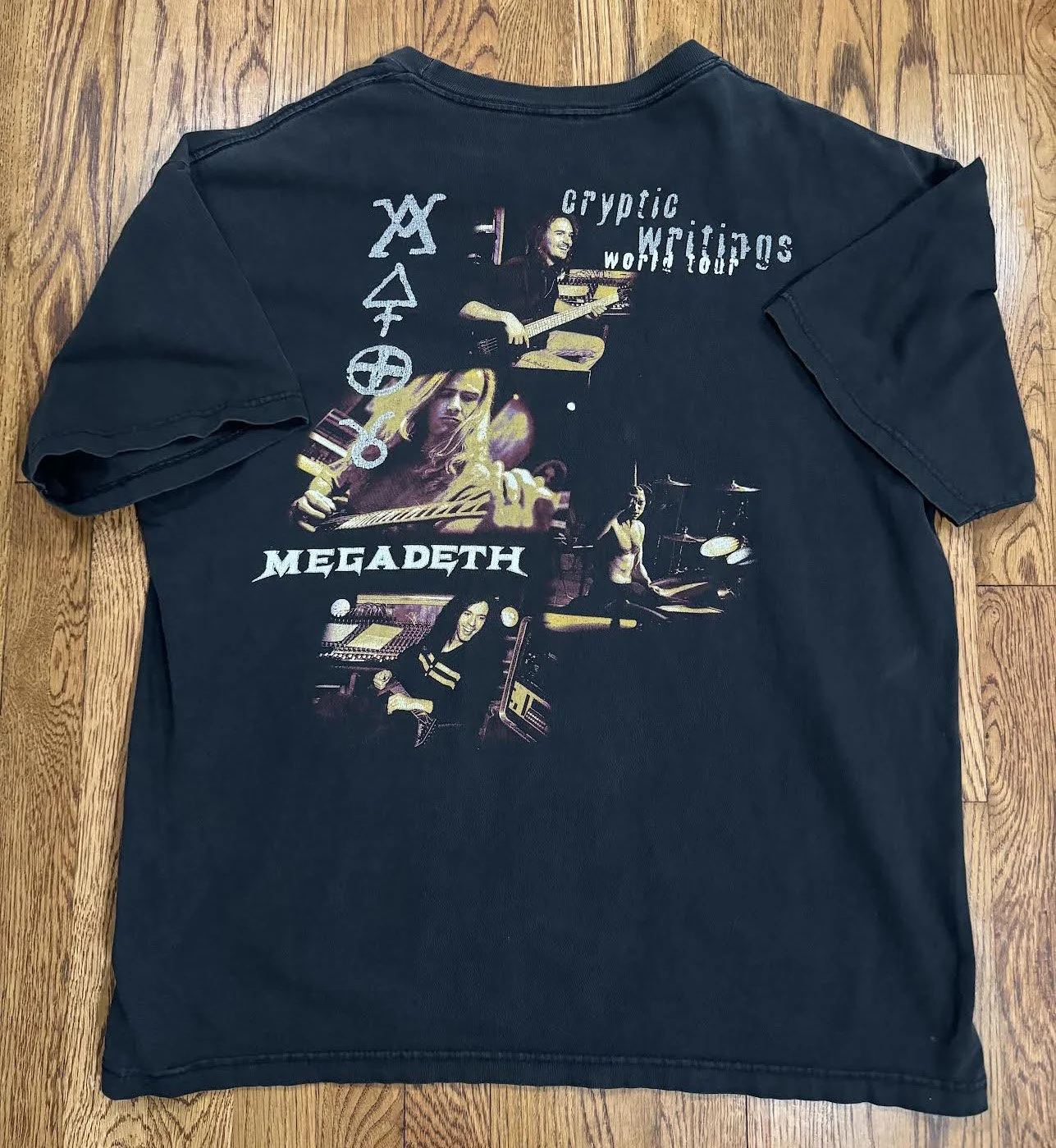 Vintage Megadeth Cryptic Writings World Tour T Shirt (Size L